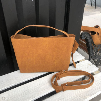 Sac seau en daim avec boucle de ceinture